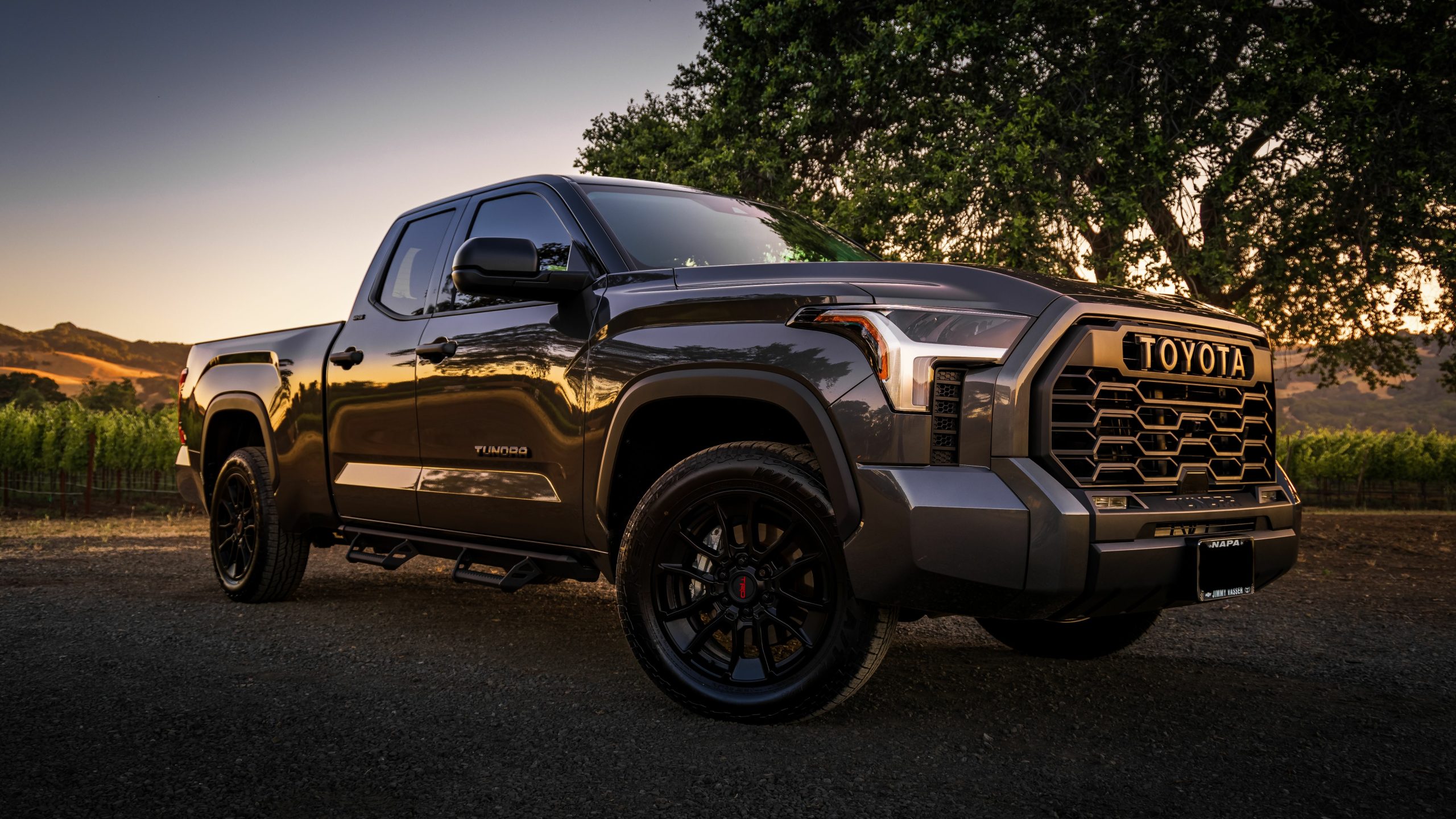 Toyota Tundra - nissan vs. toyota concept